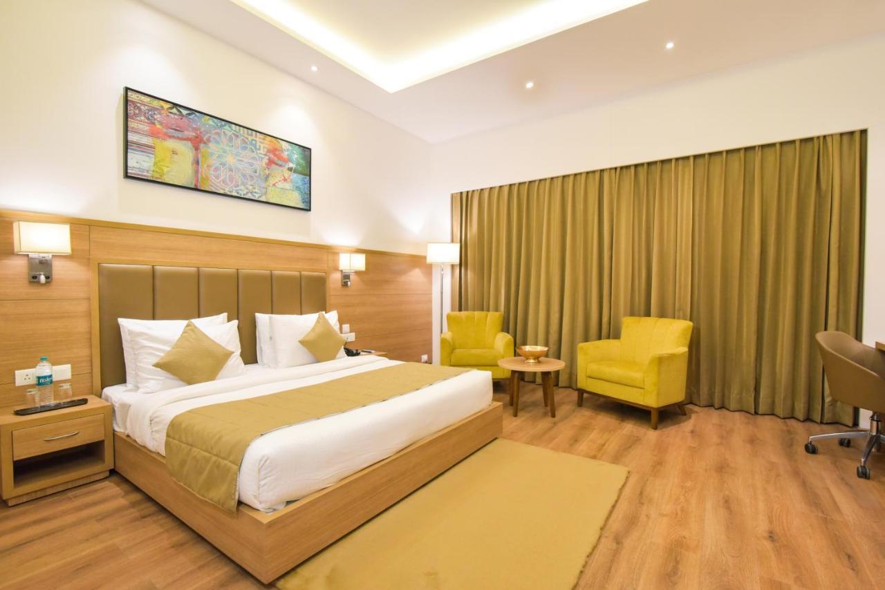 Surestay By Best Western Heritage Walk Amritsar Exterior photo