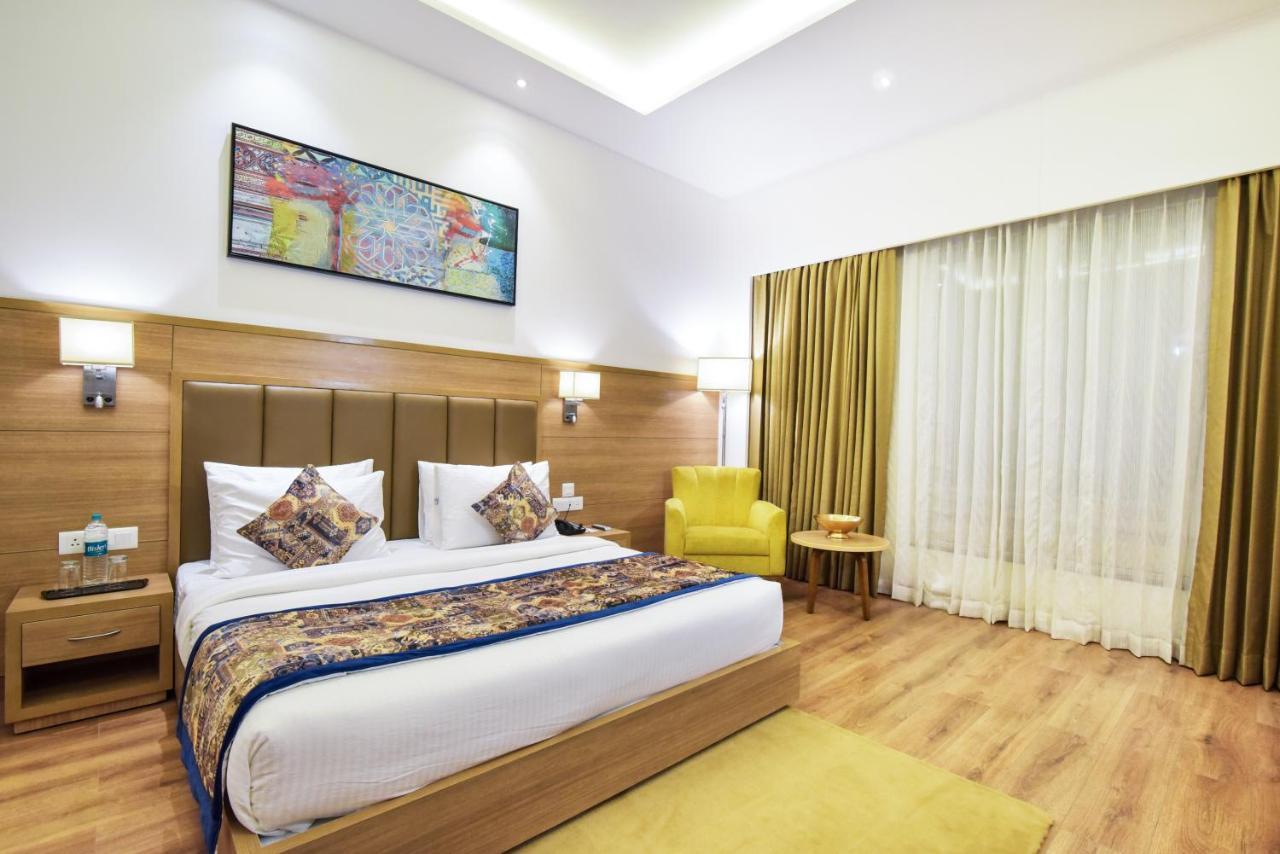 Surestay By Best Western Heritage Walk Amritsar Exterior photo